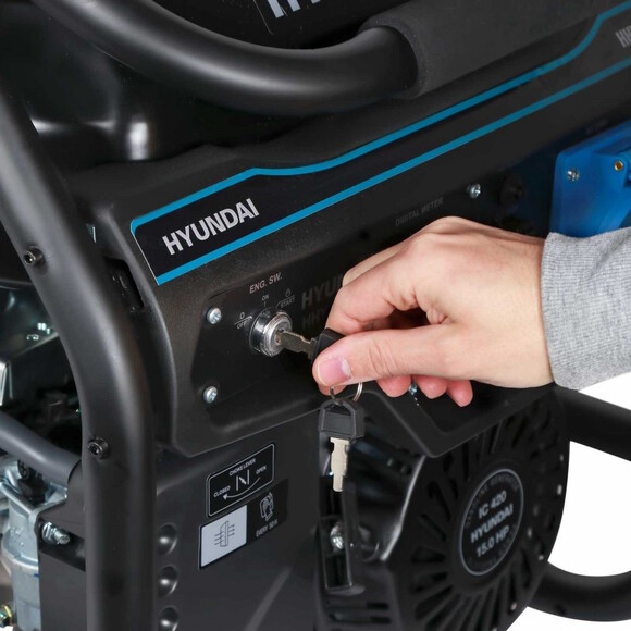 Генератор бензиновый Hyundai HHY 7050FE изображение 6