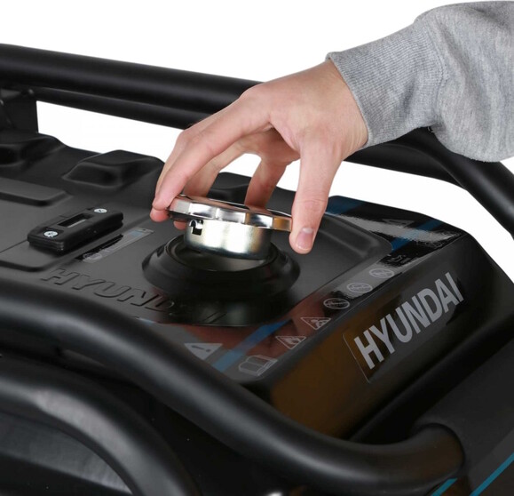 Генератор бензиновый Hyundai HHY 7050FE изображение 7